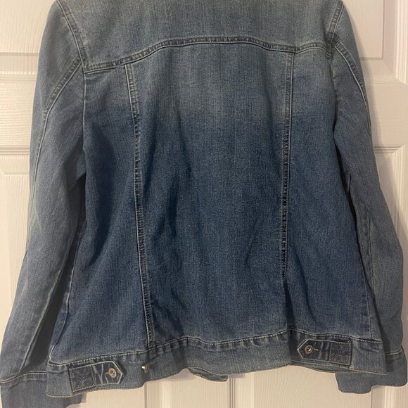 Bandolino Jeans Women's Classic Denim Jacket - size L - Picture 5 of 7